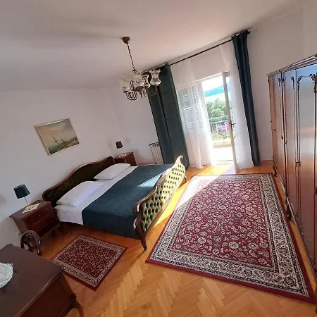 Artemisia 1 Appartement Trogir